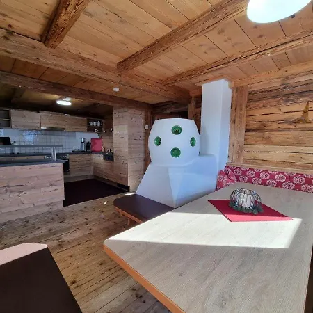 Almhuette Chrisanten Thaya Шале *