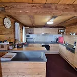 Almhütte Chrisanten Thaya Chalet *